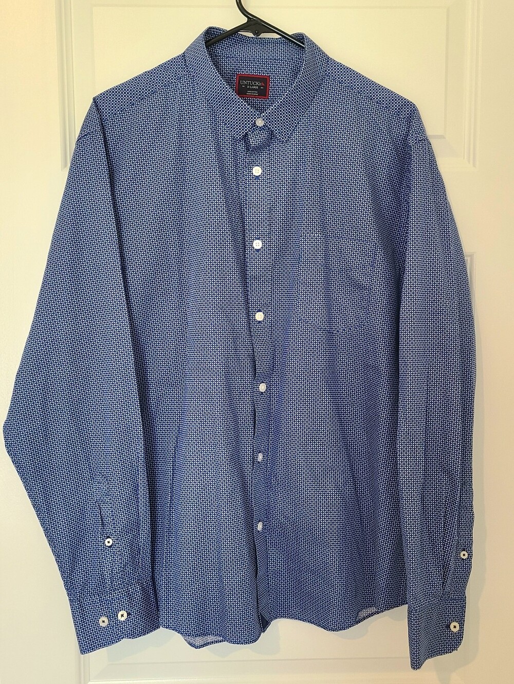 UNTUCKIT Shirt Mens XL Blue Diamond Long Sleeve Button Down Dress .mini Flowers